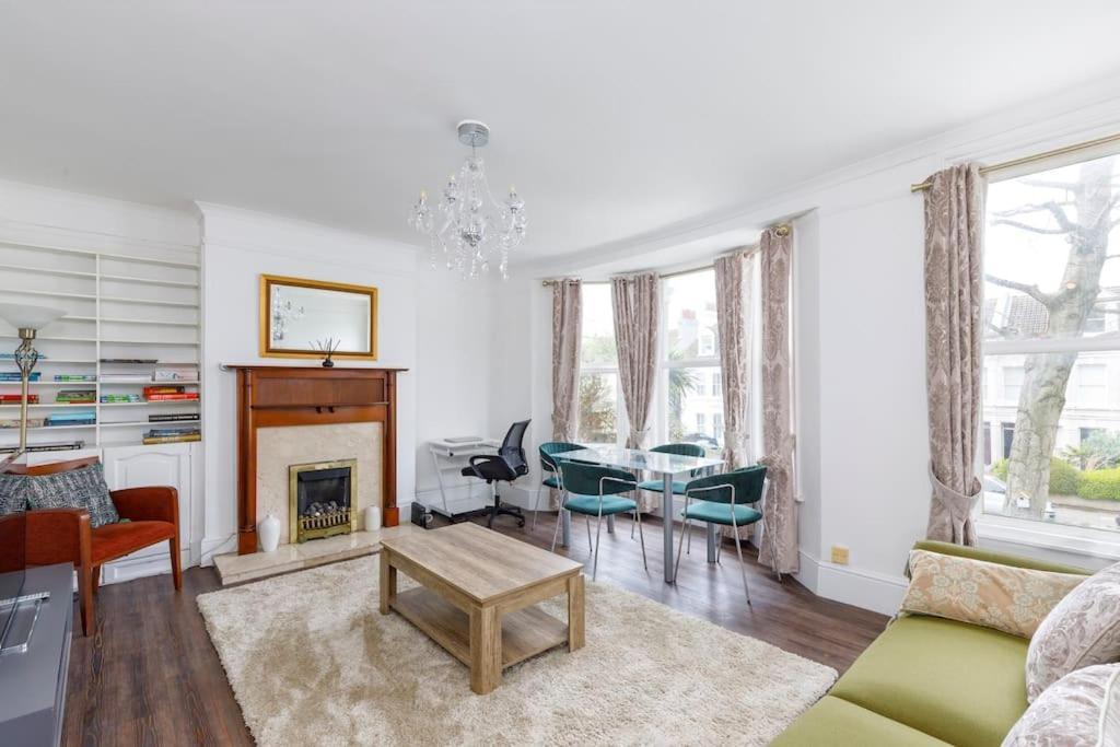 Charming 2 Bedroom Flat In Central Hove With Free Parking 외부 사진